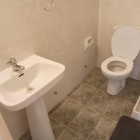 Case de vacanță 5 Bedroom House For Good Price In Livadia, Easy Access To The Sea And *