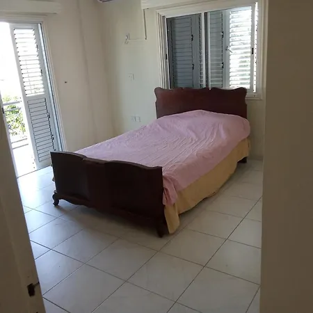 5 Bedroom House For Good Price In Livadia, Easy Access To The Sea And *