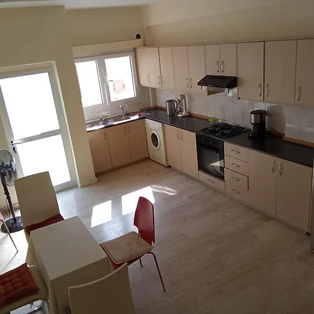Case de vacanță 5 Bedroom House For Good Price In Livadia, Easy Access To The Sea And