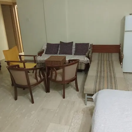 Hébergement de vacances 5 Bedroom House For Good Price In Livadia, Easy Access To The Sea And Larnaca